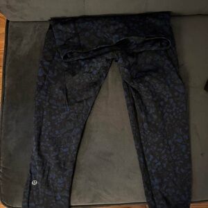 Lululemon Black and Blue Patterned Leggings